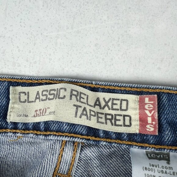 Y2K Levi's Jeans Women's Measured 32x31 550 Relaxed Tapered Blue Denim Tag 14 L - Picture 6 of 16